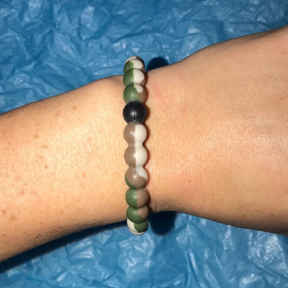 Camo lokai bracelet! - Picture 2 of 2